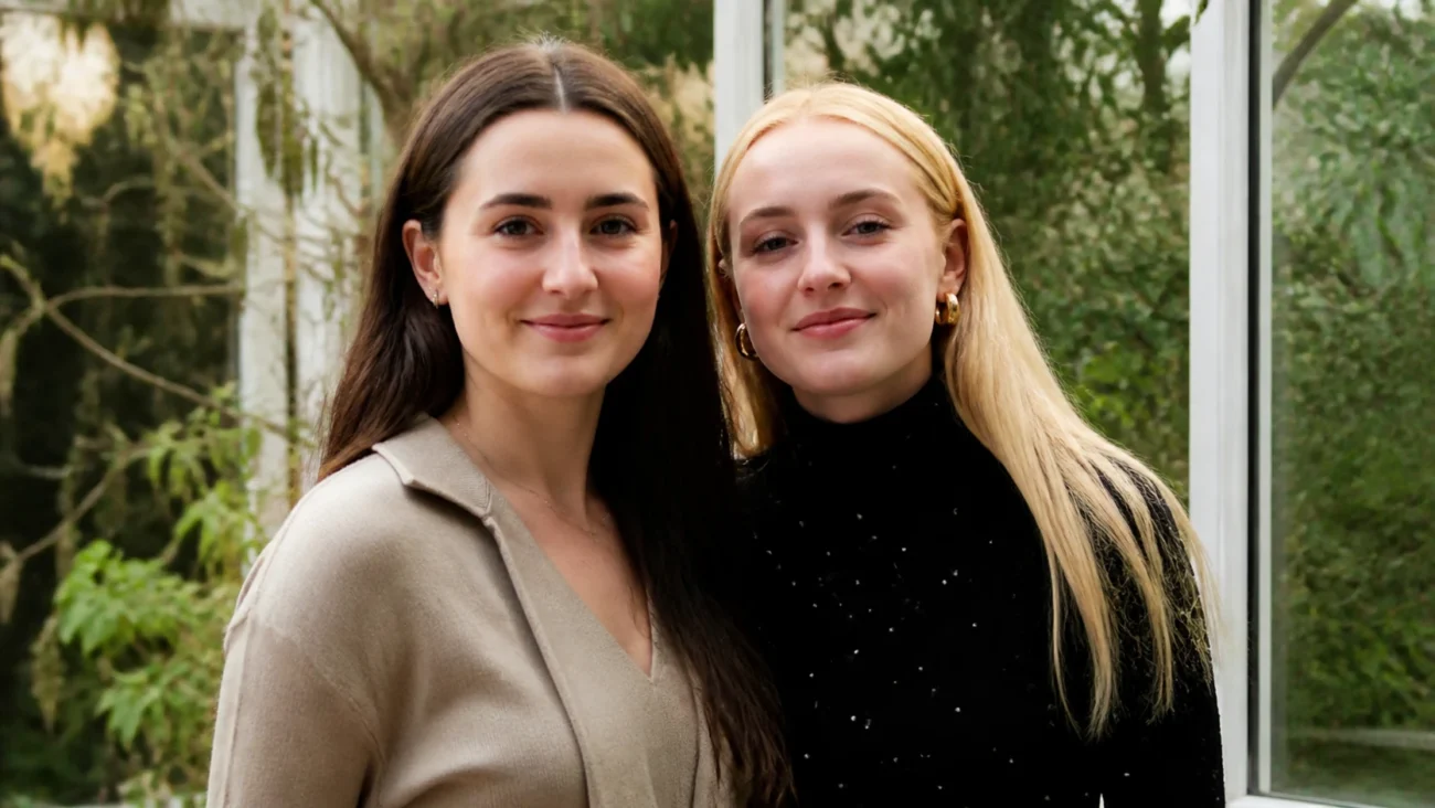amelia dimoldenberg sister
